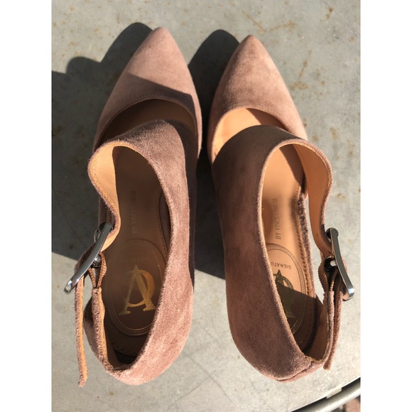 NWT - VINCE CAMUTO Nude Genuine Leather Heels - Picture 7 of 8